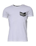 T-shirt blanc à rayures Dolce & Gabbana à col rond et manches courtes, style décontracté et élégant.