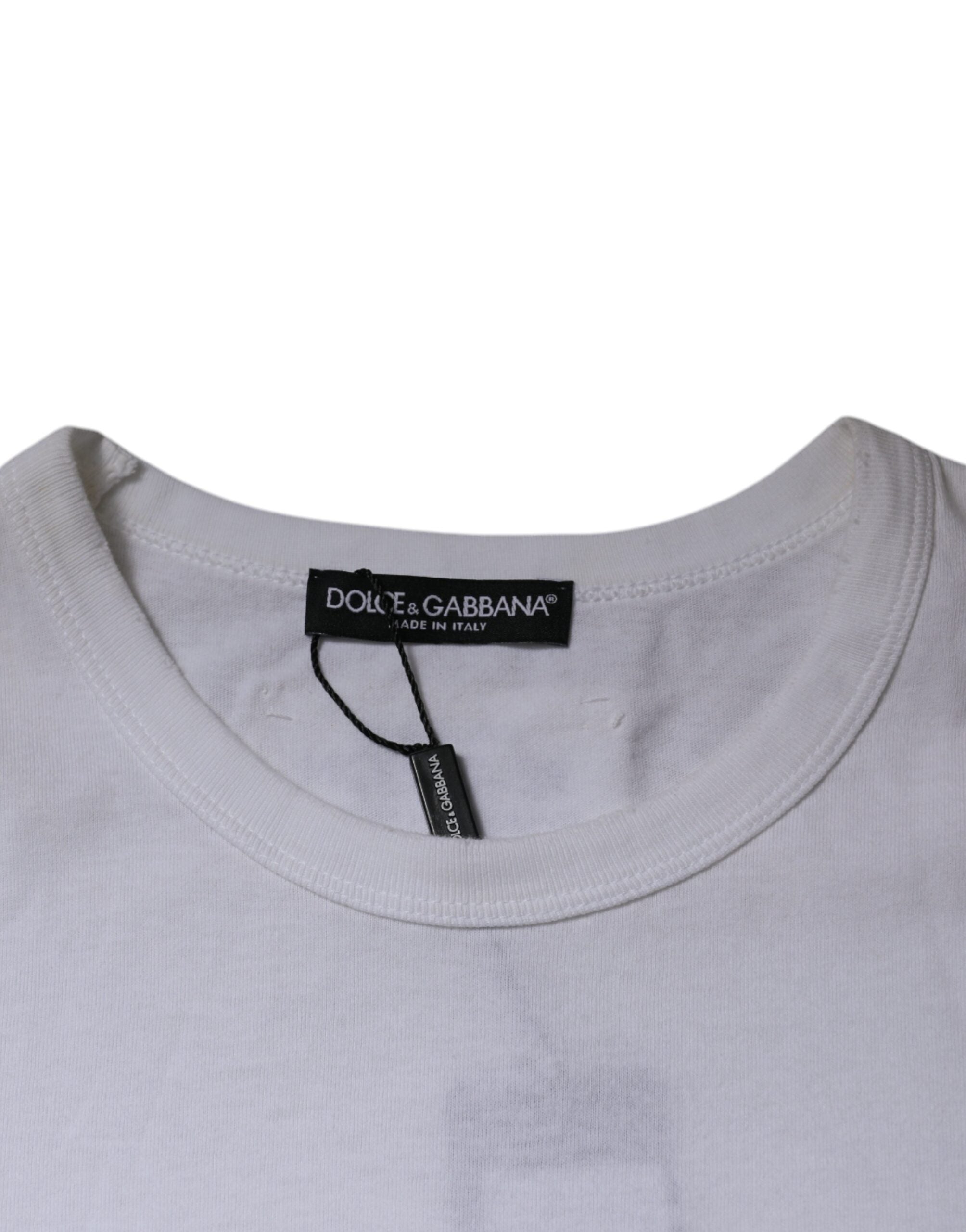 T-shirt à manches courtes Dolce & Gabbana blanc avec rayures sur le col, style décontracté et élégant.