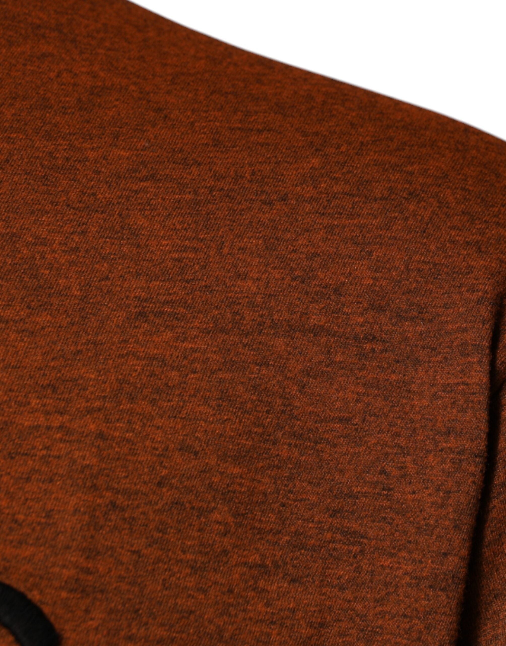 T-shirt en coton marron Dolce & Gabbana avec logo DG, col rond, vue de face, détail du design et de la texture du tissu.