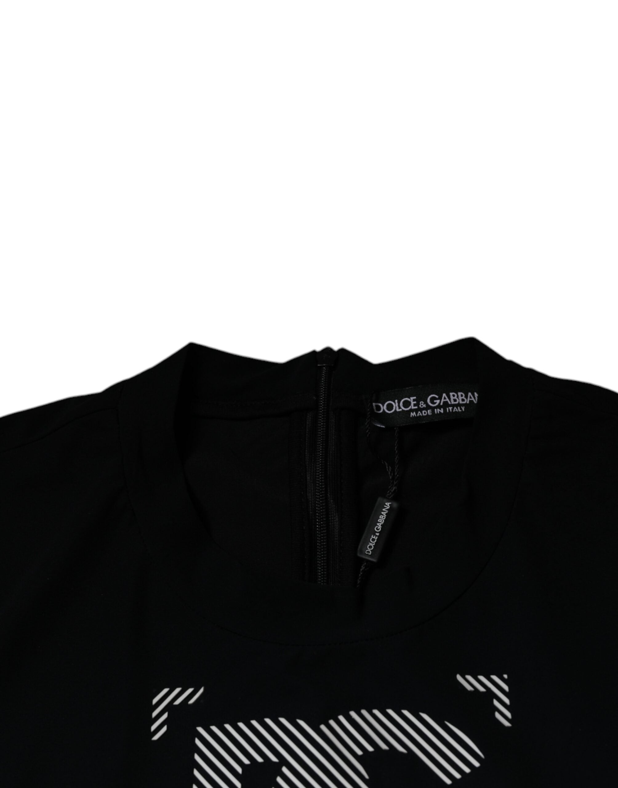 T-shirt noir en nylon Dolce & Gabbana avec impression graphique, col rond et style moderne.