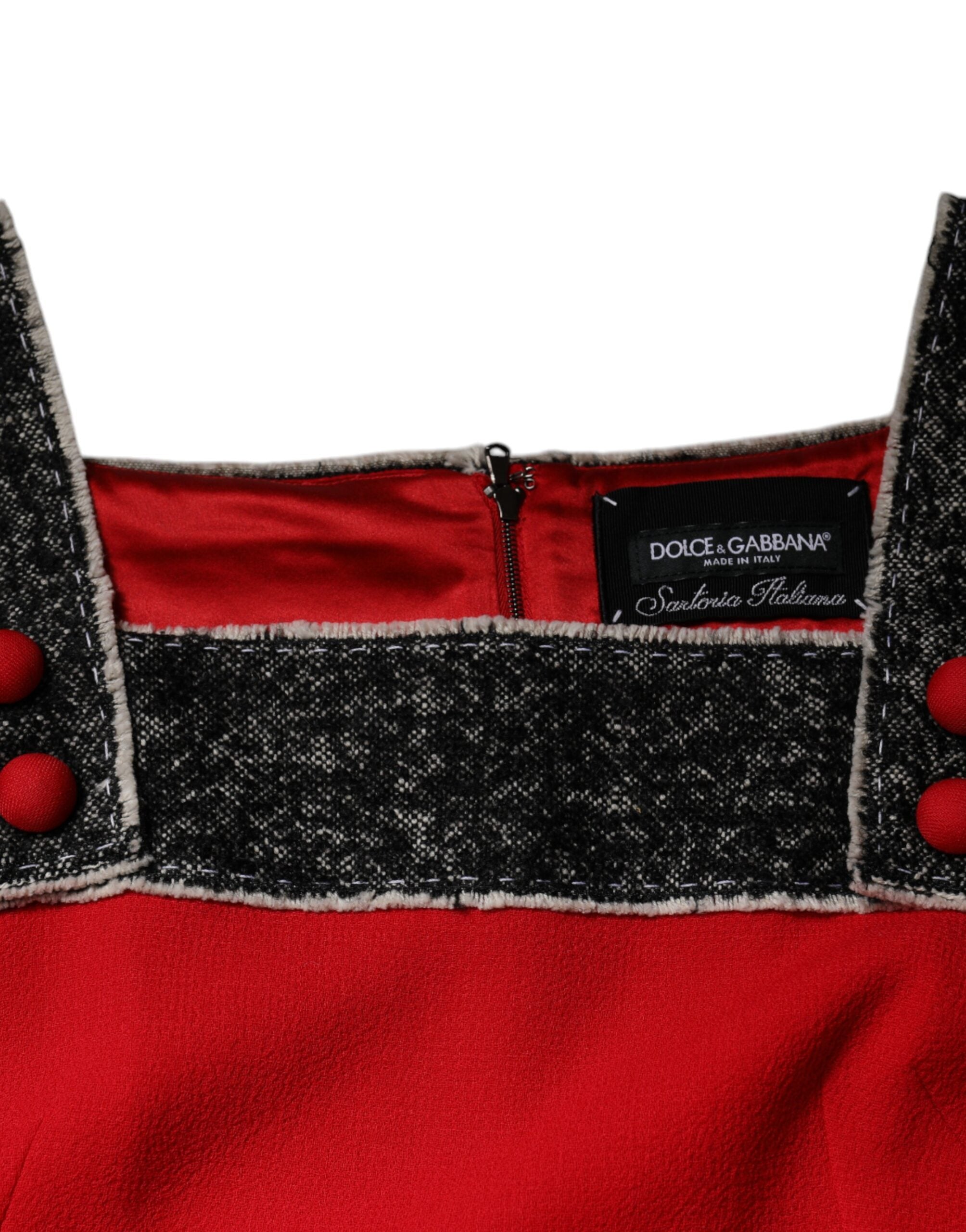 Robe courte en laine rouge sans manches, style ligne A et évasée, de la marque Dolce & Gabbana.