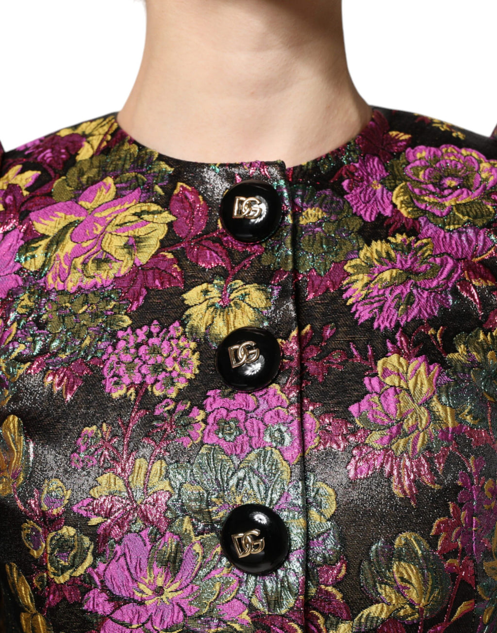 Veste courte en jacquard floral multicolore de Dolce & Gabbana, motif floral coloré et design élégant.
