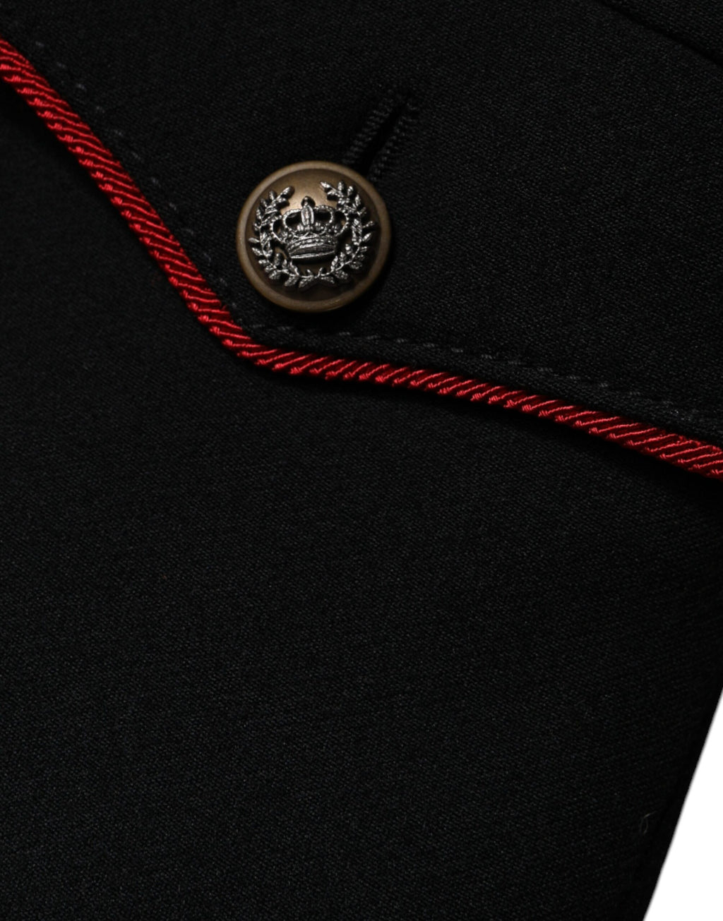 Manteau trench noir à simple boutonnage de Dolce & Gabbana, veste élégante en tissu léger, vue de face sur fond blanc.