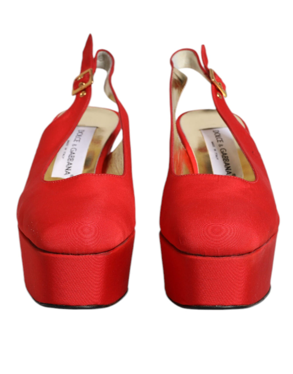 Sandales à talons rouges Dolce & Gabbana, sandales à plateforme avec bride arrière, vue en gros plan.