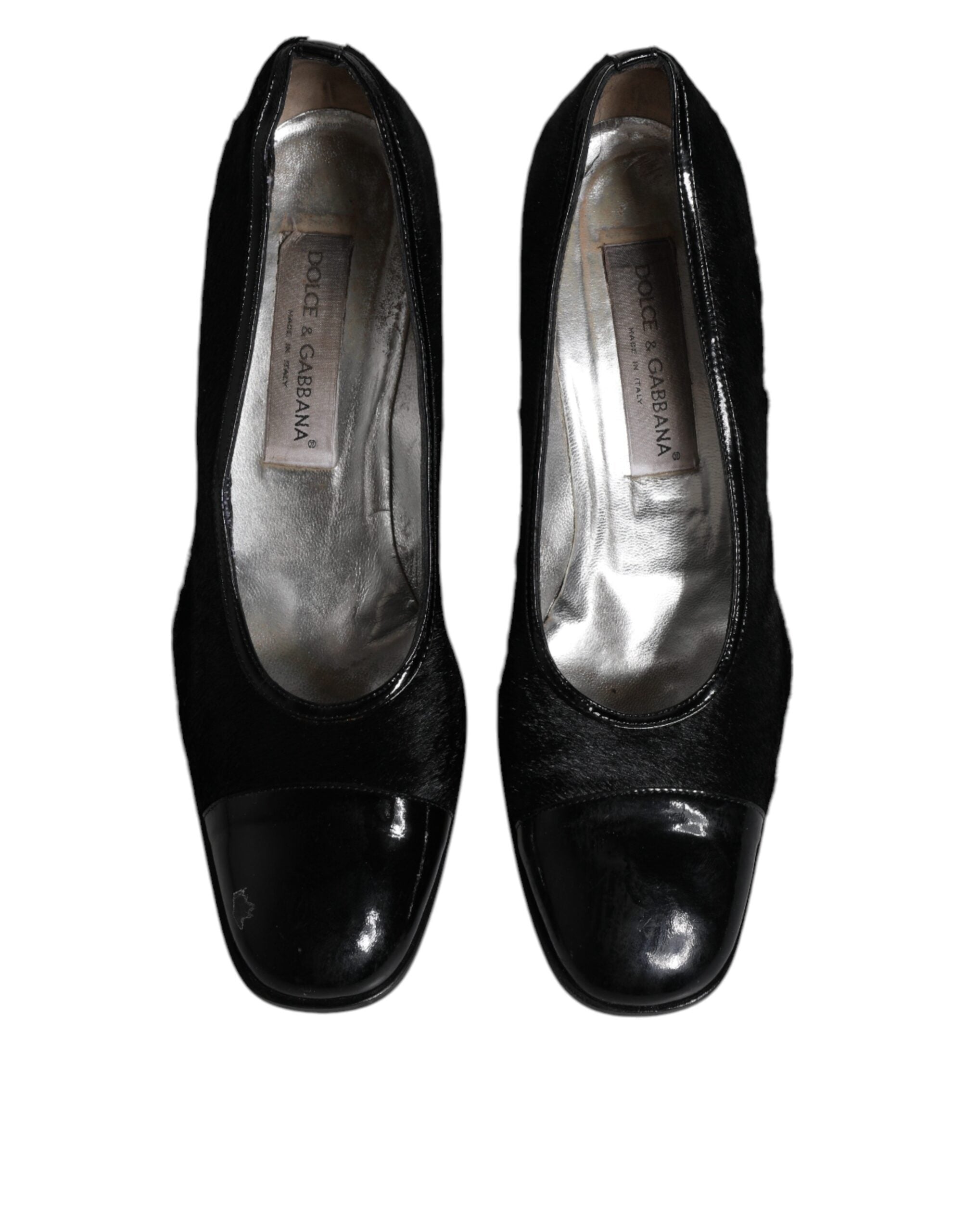 Chaussures à talons bloc en cuir noir de Dolce & Gabbana, escarpins élégants pour femmes.