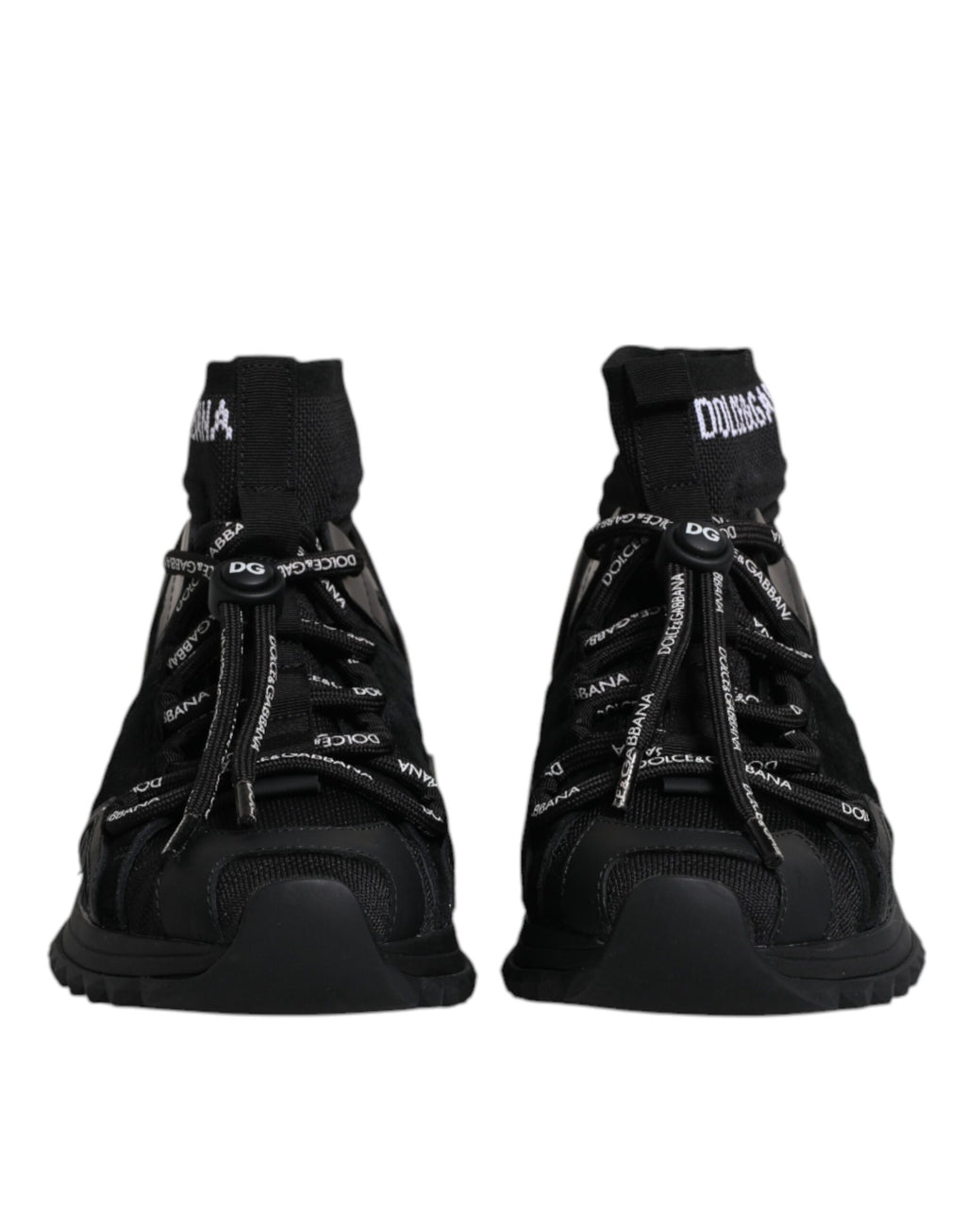 Chaussettes noires Dolce & Gabbana Sorrento avec logo, portées avec des baskets sneakers élégantes.
