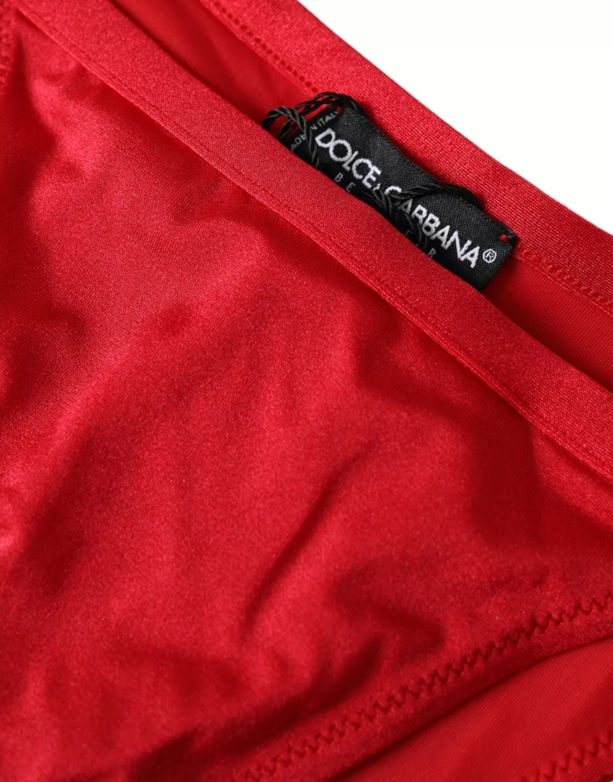 Bas de maillot de bain en nylon rouge Dolce & Gabbana, maillot de plage stretch, vue de face