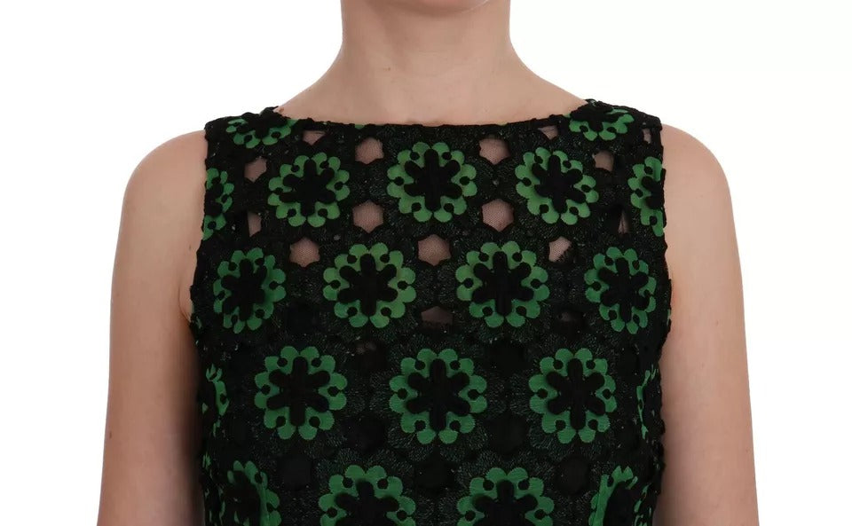 Robe trapèze Dolce & Gabbana verte à fleurs avec broderies, style élégant et féminin, vue de face.
