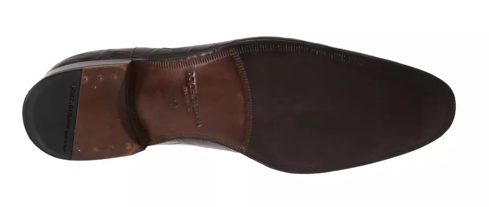 Chaussures formelles en cuir marron à motif Dolce & Gabbana, élégantes et sophistiquées, pour occasions spéciales.