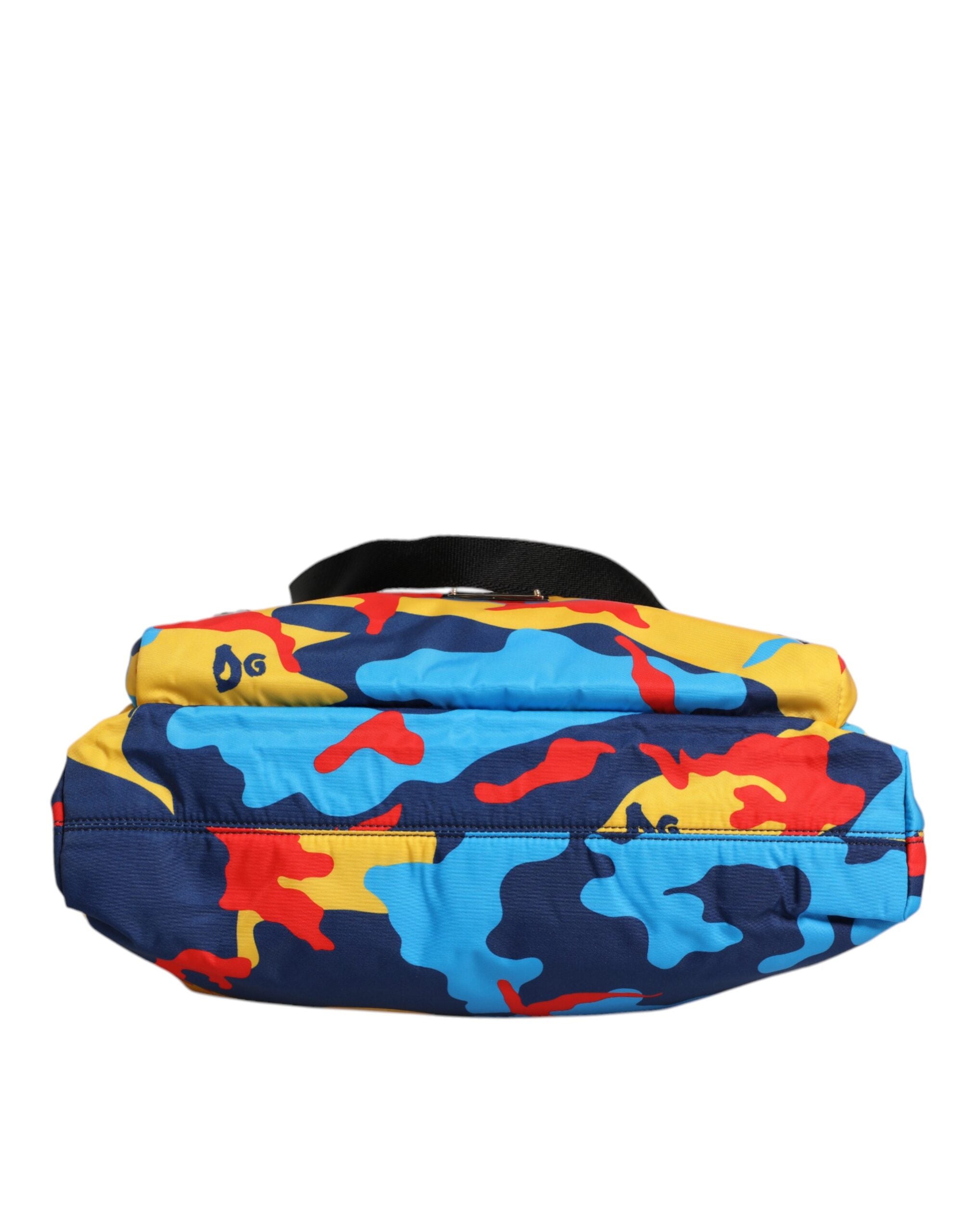 Sac shopping Dolce & Gabbana en nylon à motif camouflage multicolore, grand et pratique pour le quotidien.