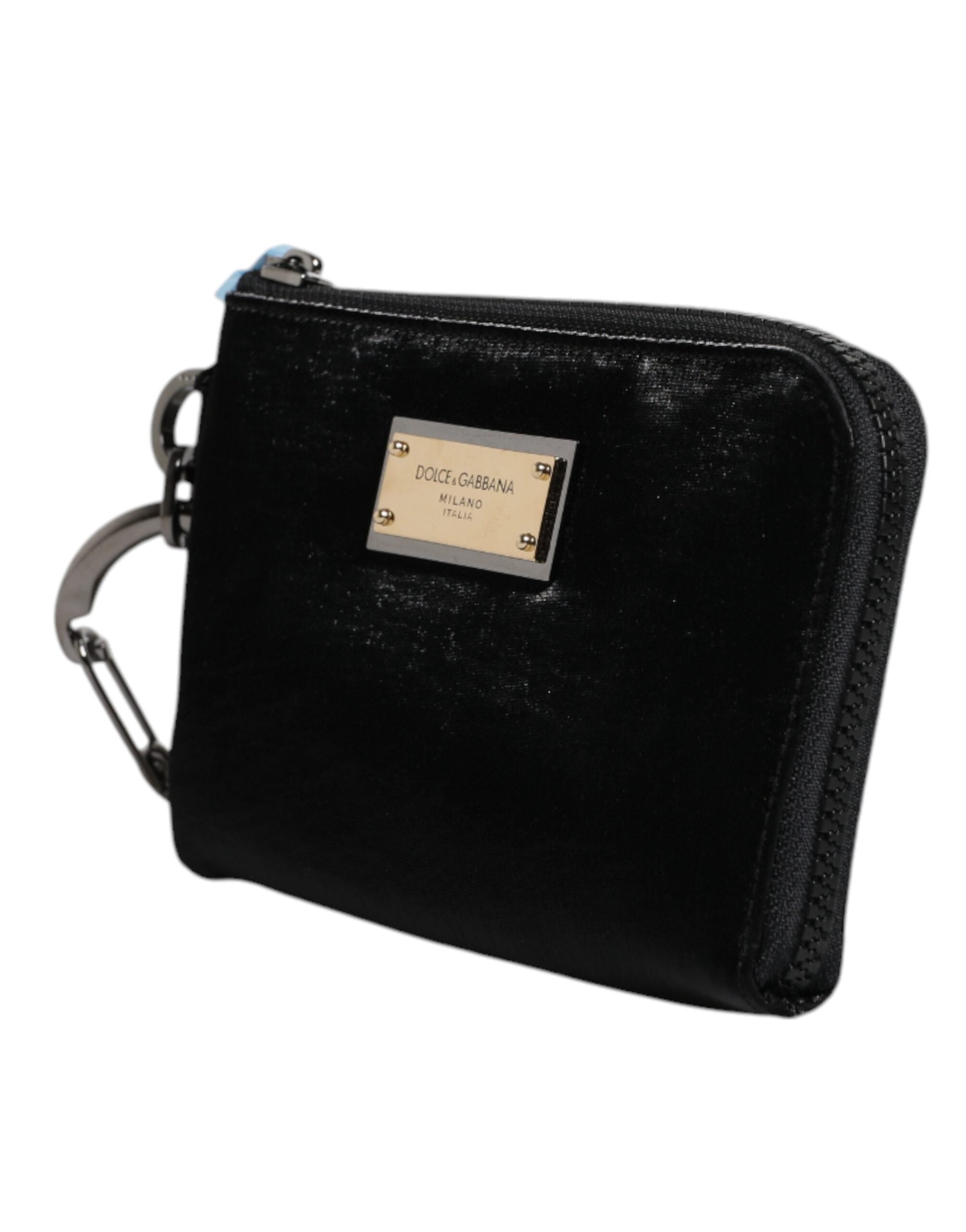 Pochette Dolce & Gabbana en nylon noir avec logo en plaque, porte-clés et clutch élégant, vue de face.