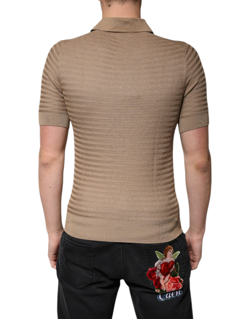 Polo Dolce & Gabbana marron à col montant à manches courtes, en tissu léger et élégant.
