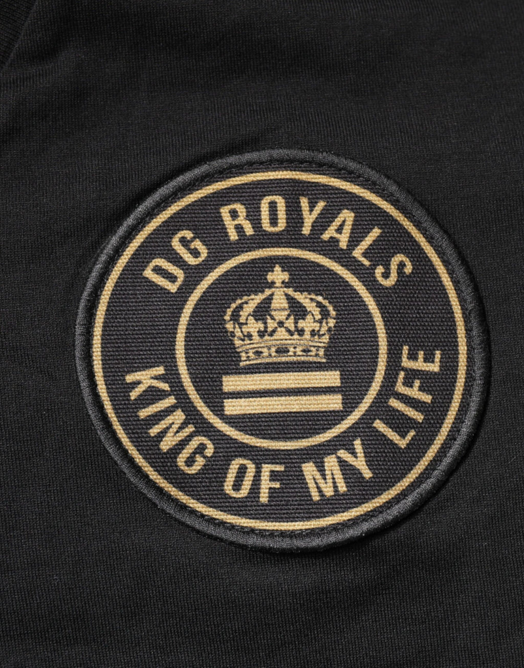 T-shirt à manches courtes noire en coton Dolce & Gabbana avec logo en V-neck, moderne et élégante.