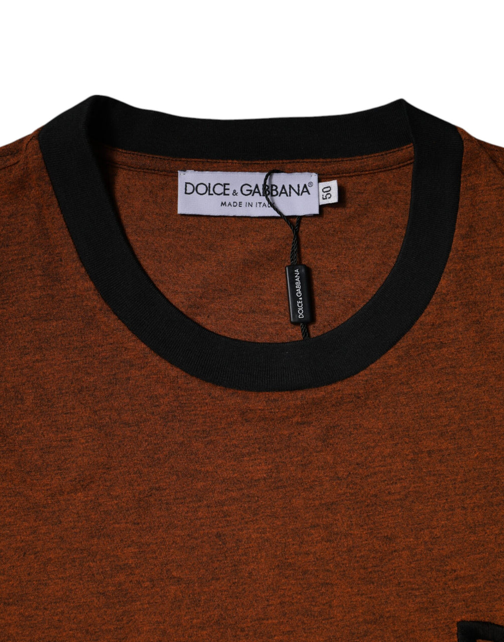 T-shirt à col rond en polyester marron Dolce & Gabbana avec logo DG visible sur la poitrine.