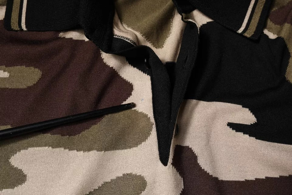 Polo à col Dolce & Gabbana multicolore avec motif camouflage, t-shirt pour homme, design tendance et coloré.
