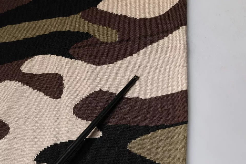 Polo homme Dolce & Gabbana à col avec motif camouflage multicolore, style tendance et décontracté.