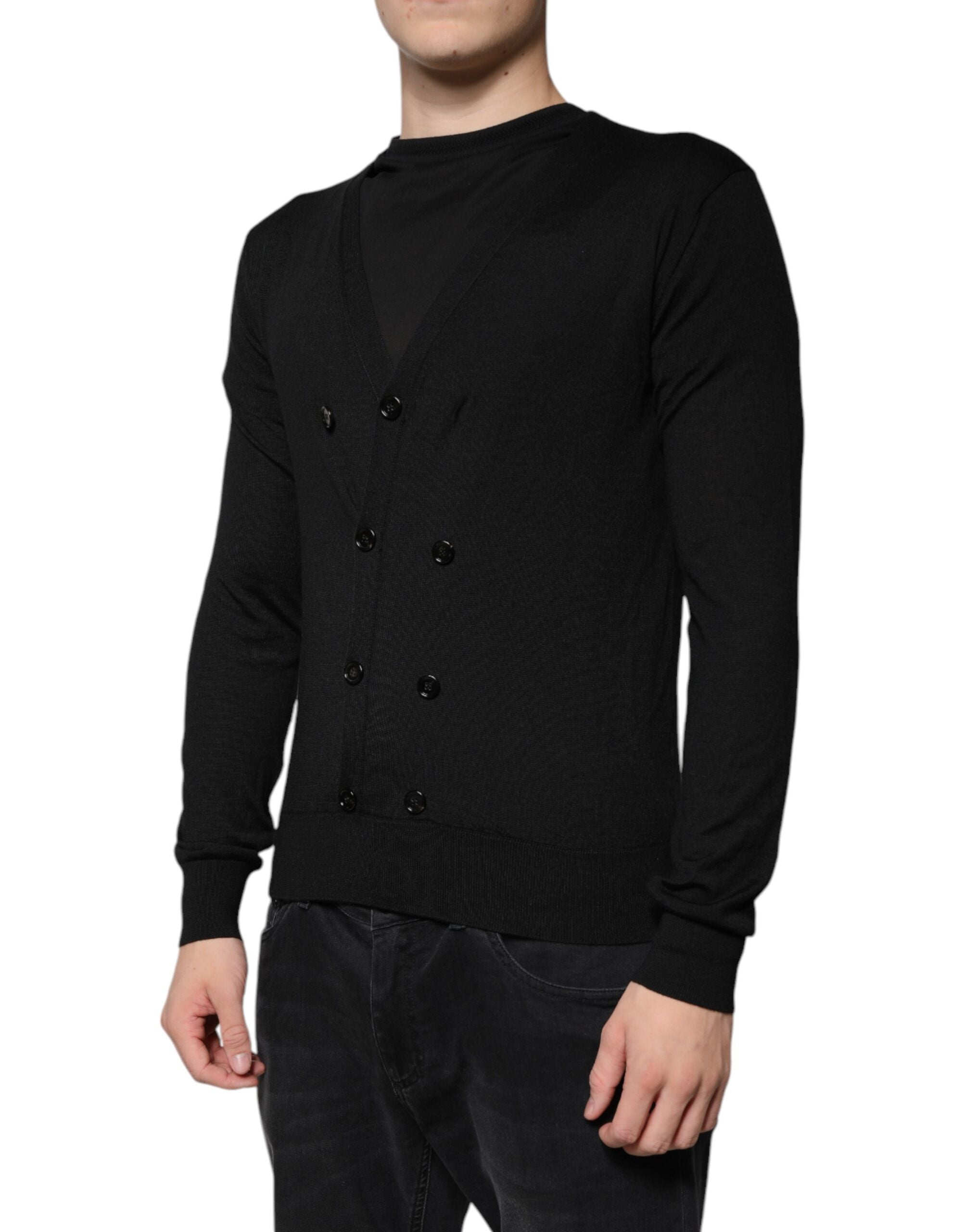 Cardigan en cachemire noir Dolce & Gabbana à boutons, pull à manches longues, tendance élégante et confortable.