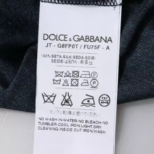 T-shirt en soie bleu foncé Dolce & Gabbana à col rond et manches courtes, élégant et confortable.