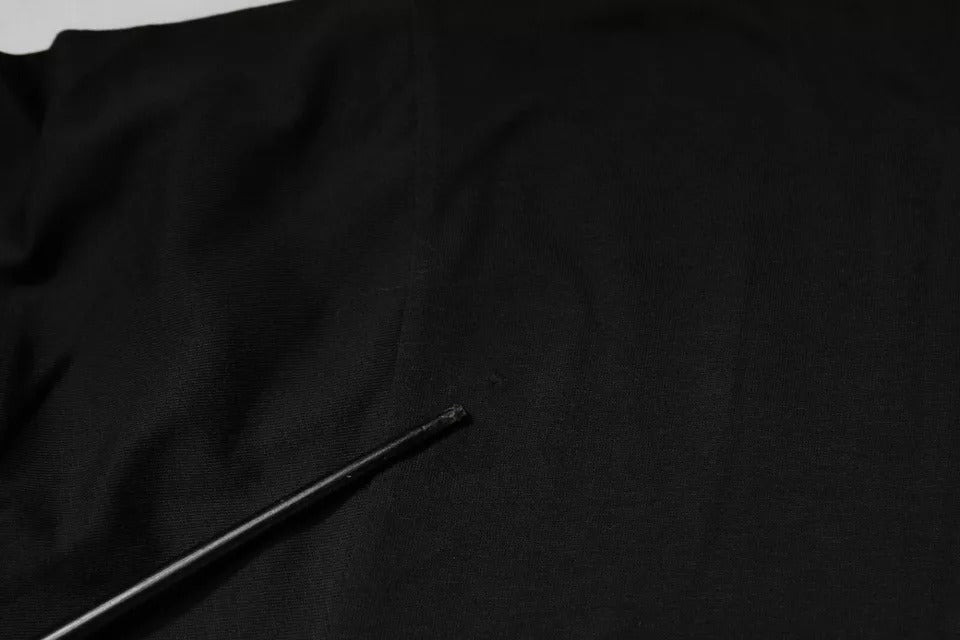 T-shirt noir Dolce & Gabbana en coton à manches courtes avec logo imprimé, style décontracté et moderne.