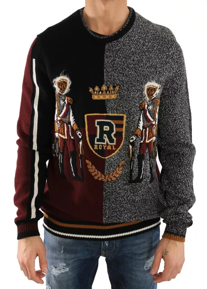 Pull homme Dolce & Gabbana multicolore avec motif roi singe en cachemire et laine, style knits, visible détail coloré et texture.