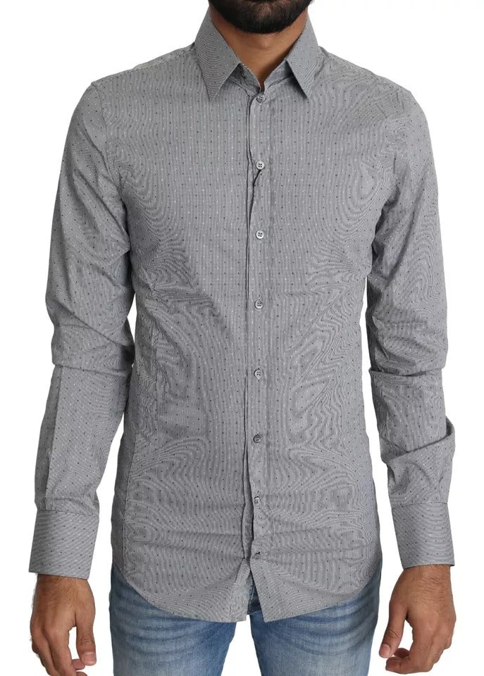 Chemise formelle Dolce & Gabbana Sicilia gris à pois, coupe semi-ajustée, détails élégants et tissu de qualité visible sur l'image.