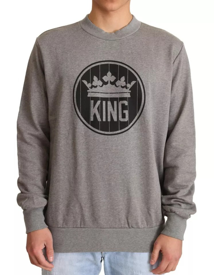 Pull-over Dolce & Gabbana Crown King en coton gris avec motif de couronne, vue de face sur mannequin.