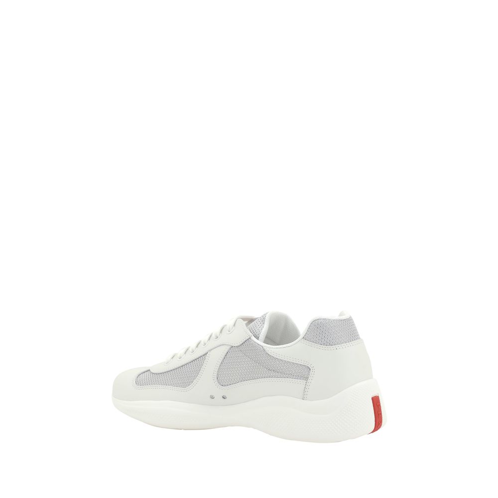 Prada Weiße Low-Top Sneakers aus Polyamid