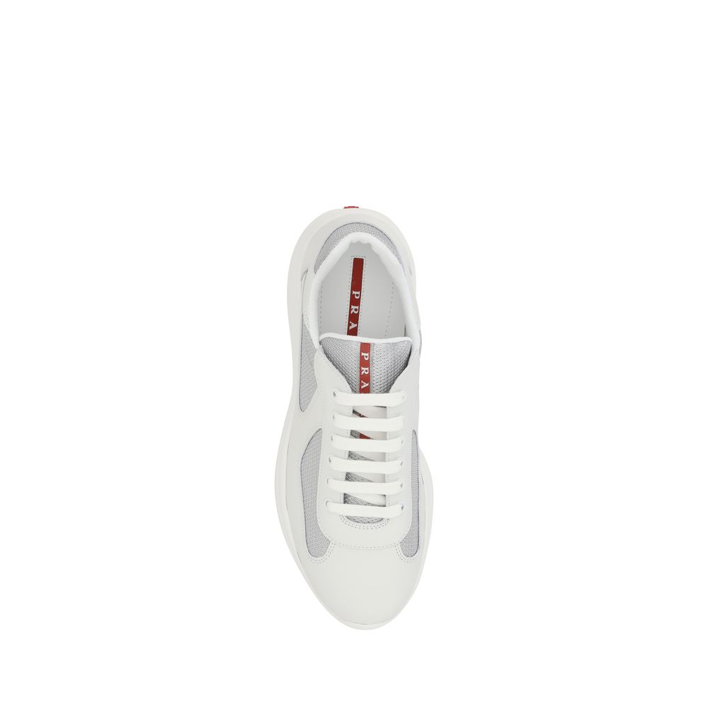 Prada Weiße Low-Top Sneakers aus Polyamid