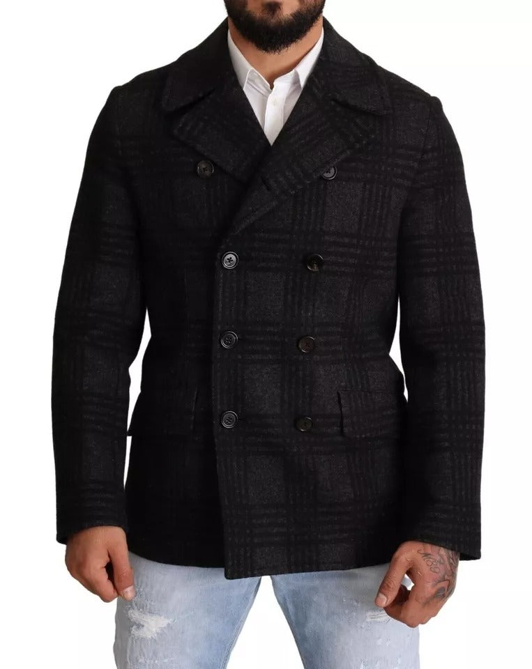Manteau trench noir Dolce & Gabbana en laine à carreaux, élégant et chaud, visible avec détails de boutons et ceinture.