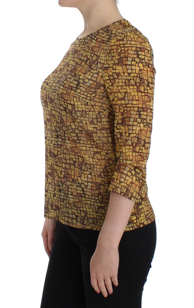Blouse en soie Dolce & Gabbana à motif mosaïque multicolore, style élégant et coloré, vue de face.