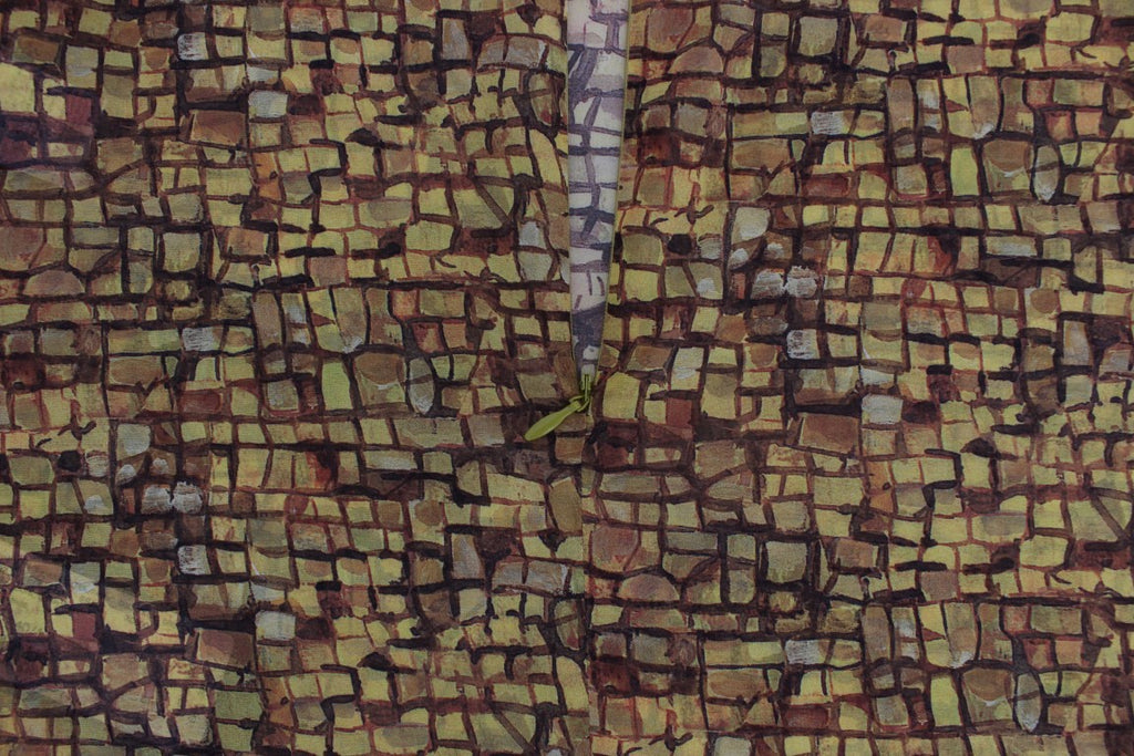 Chemise en soie Dolce & Gabbana à motif mosaïque multicolore, blouse élégante avec design coloré et luxueux.