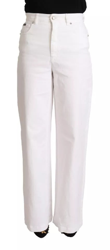 Jeans femme Dolce & Gabbana Monica en denim blanc, coupe boot cut, en coton, visibles avec détails et coutures.