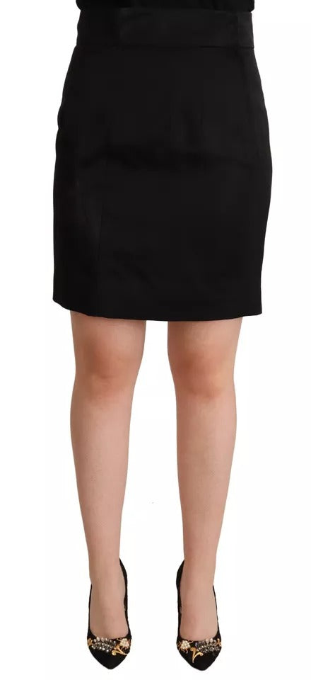 Jupe courte en soie noire Dolce & Gabbana, taille haute, coupe pencil, ajustée, pour un look élégant et sophistiqué.