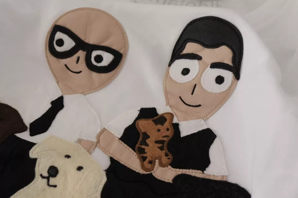 T-shirt blanc Dolce & Gabbana avec patch #DGFamily en coton, vue de face sur fond neutre.