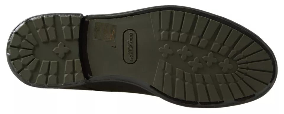 Chaussures habillées en cuir vert Dolce & Gabbana avec semelle en caoutchouc, élégantes et modernes.
