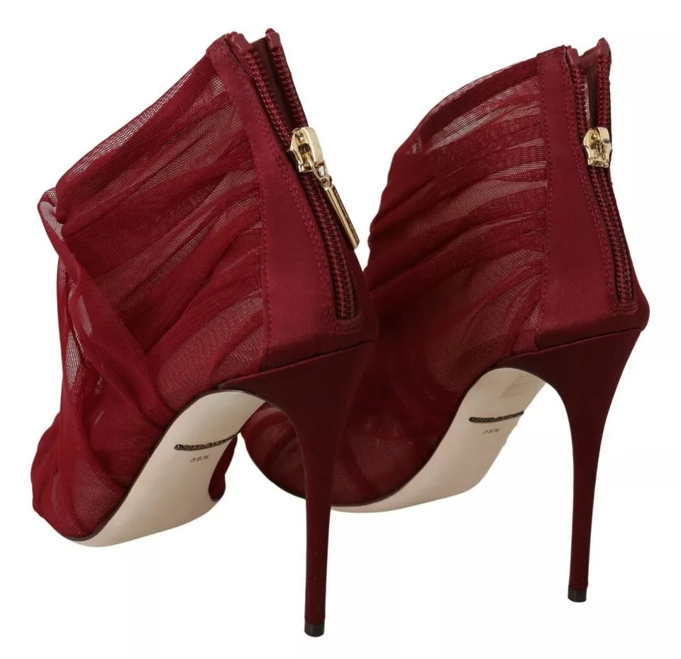 Chaussures Dolce & Gabbana à talons aiguilles en tulle rouge et ankle boots élégantes.