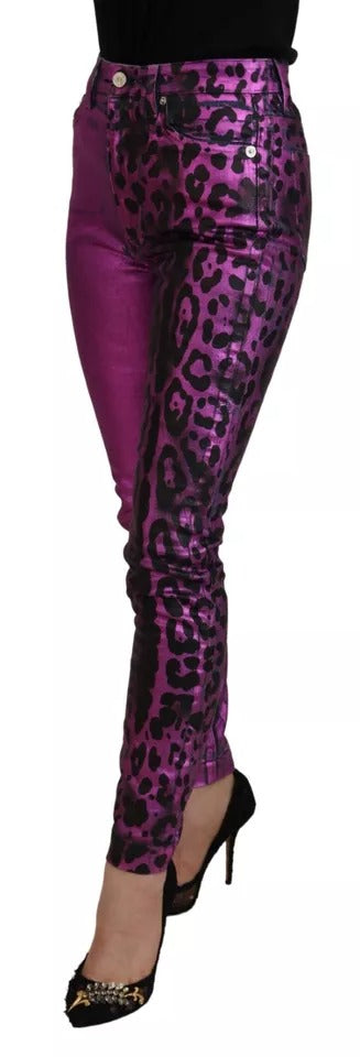 Jeans slim en coton à motif léopard violet de Dolce & Gabbana, coupe ajustée et détails de style tendance.