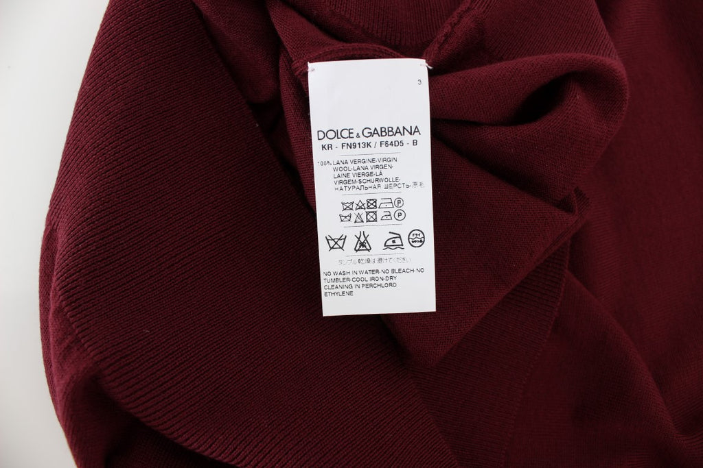Gilet sans manches rouge Dolce & Gabbana avec col ras du cou, vue de face, en tissu léger et élégant.
