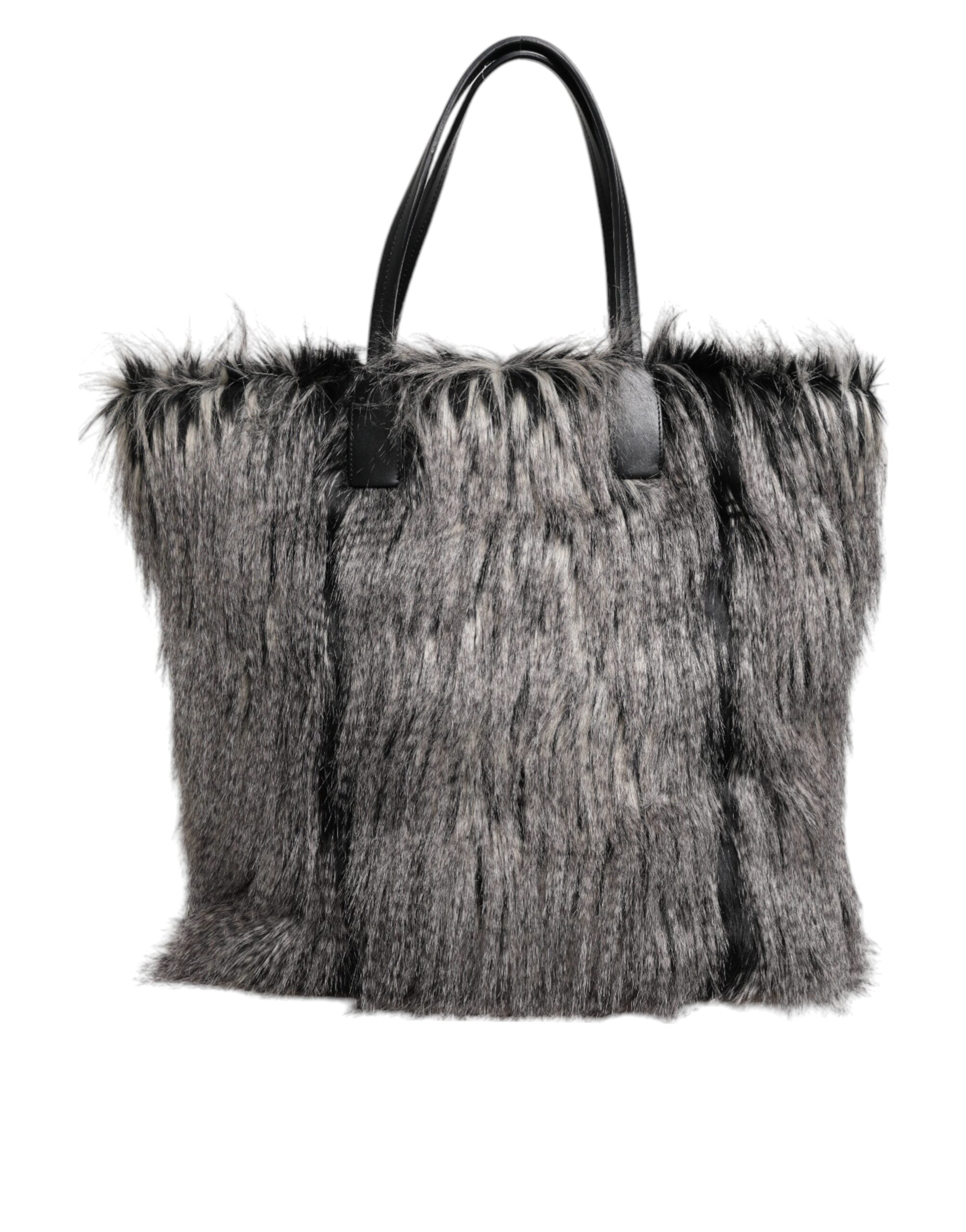 Sac cabas oversize en fausse fourrure noire de Dolce & Gabbana, grand sac de shopping élégant et tendance.