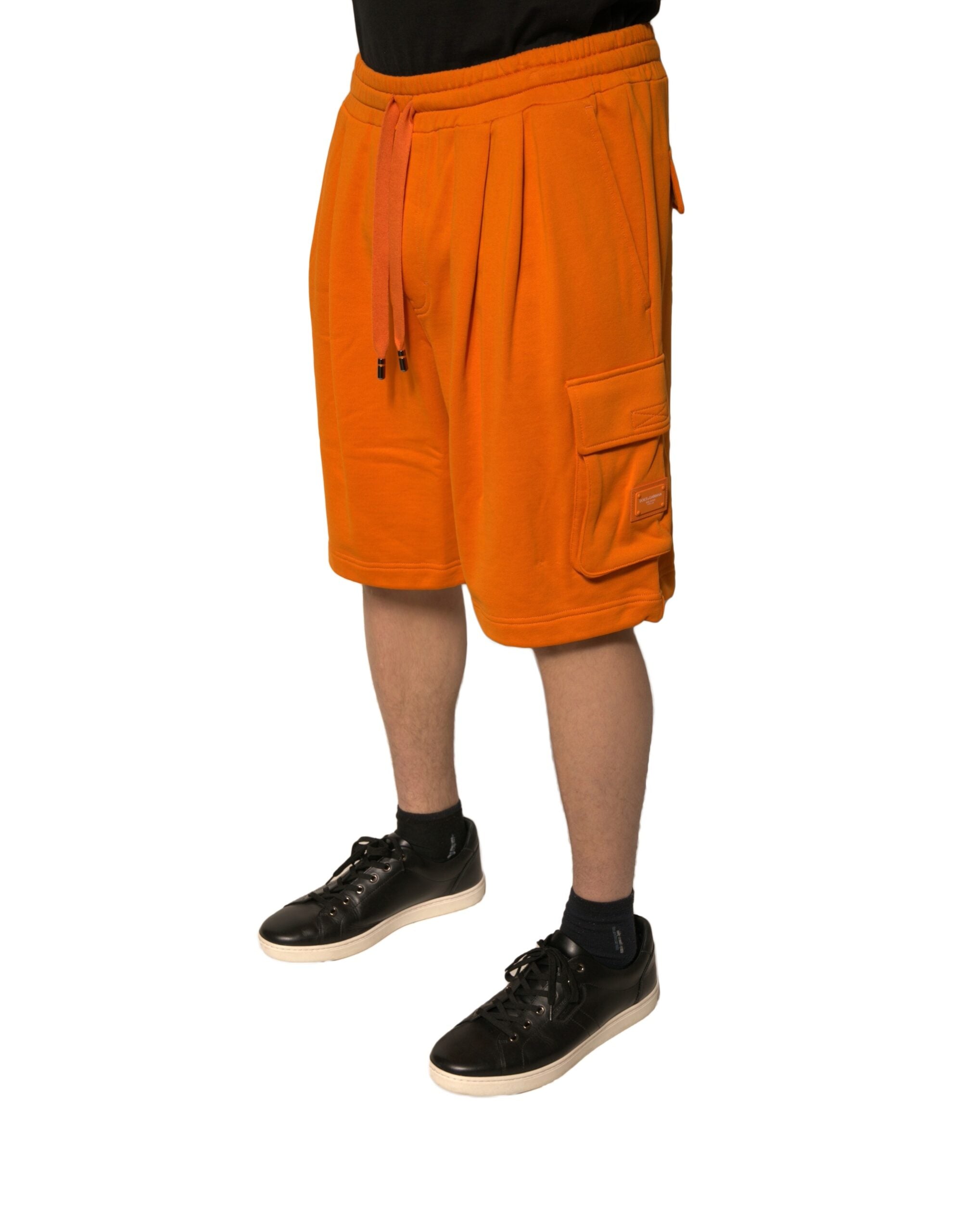 Shorts cargo bermuda en coton orange pour homme de Dolce & Gabbana, vêtements décontractés et élégants.