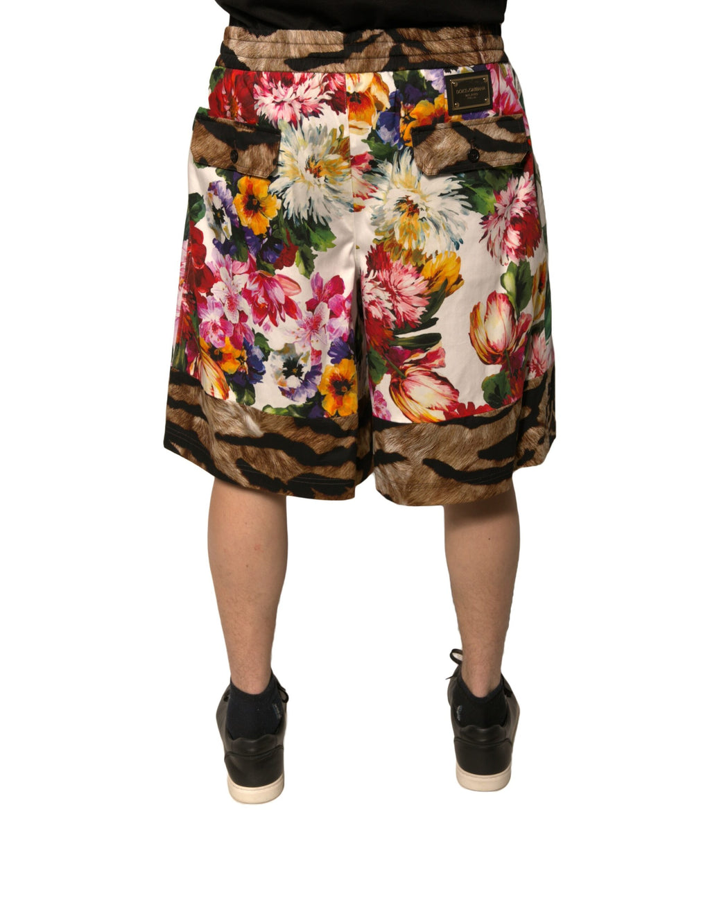 Shorts bermuda pour hommes Dolce & Gabbana en coton multicolore à motifs floraux, style élégant et confortable.