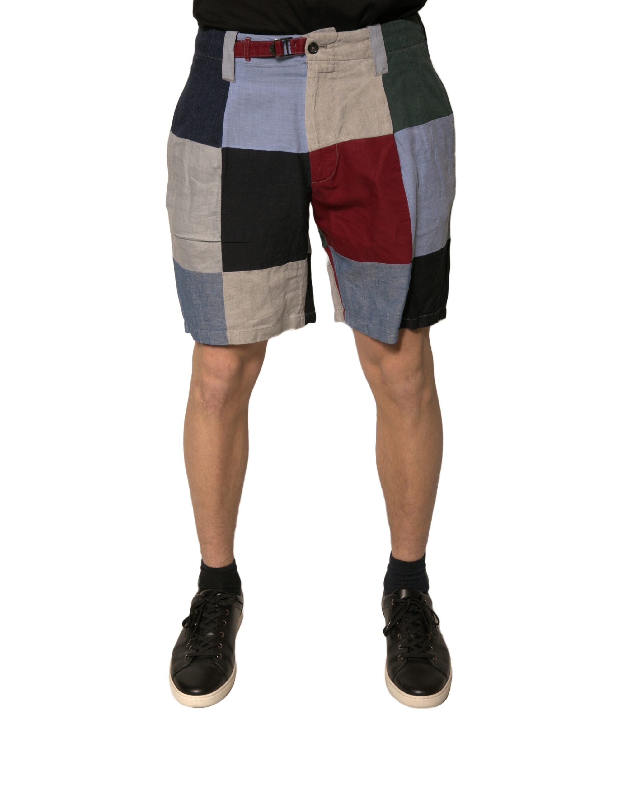 Shorts chino pour homme Dolce & Gabbana en lin multicolore à patchwork, style décontracté et tendance.