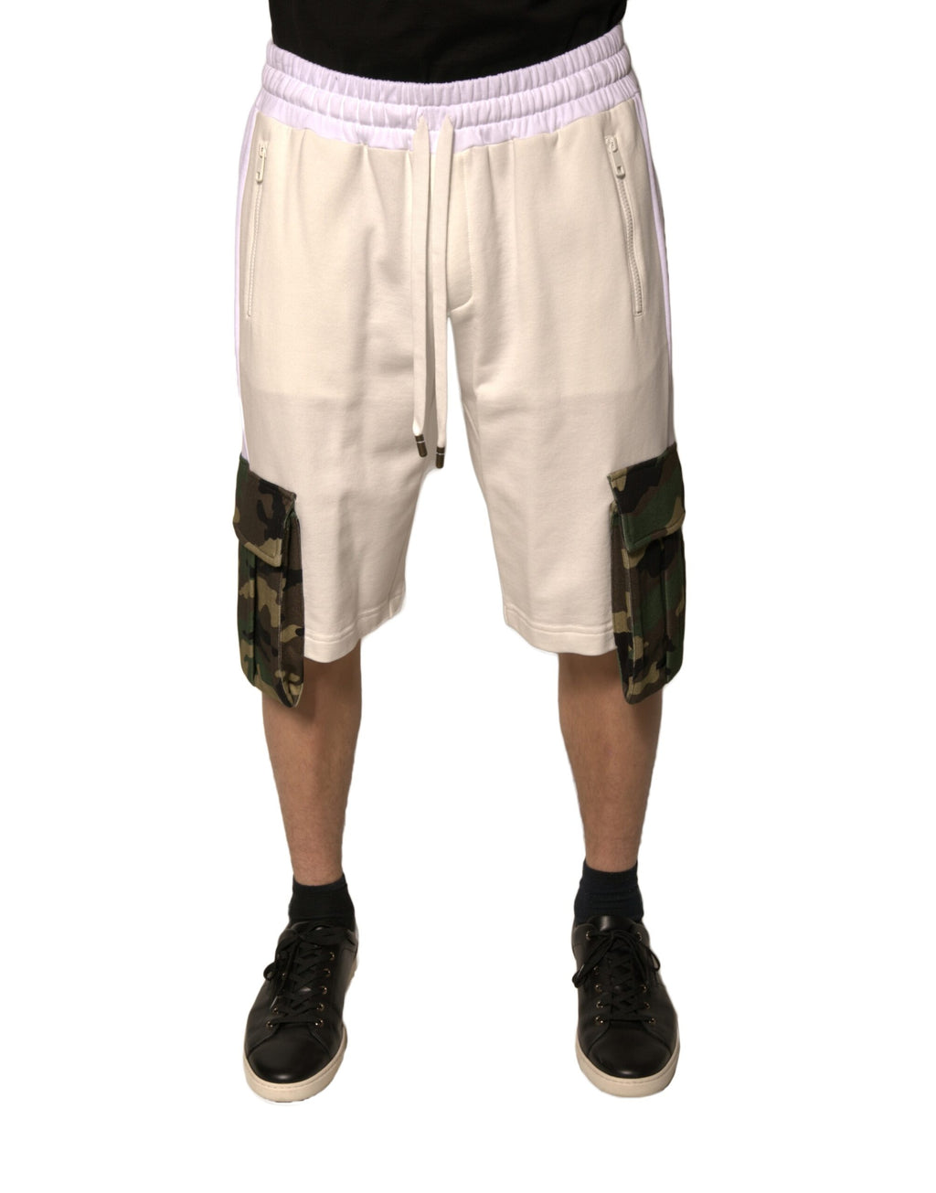Shorts bermuda en coton beige pour hommes de Dolce & Gabbana, style décontracté et confortable, avec poches cargo.