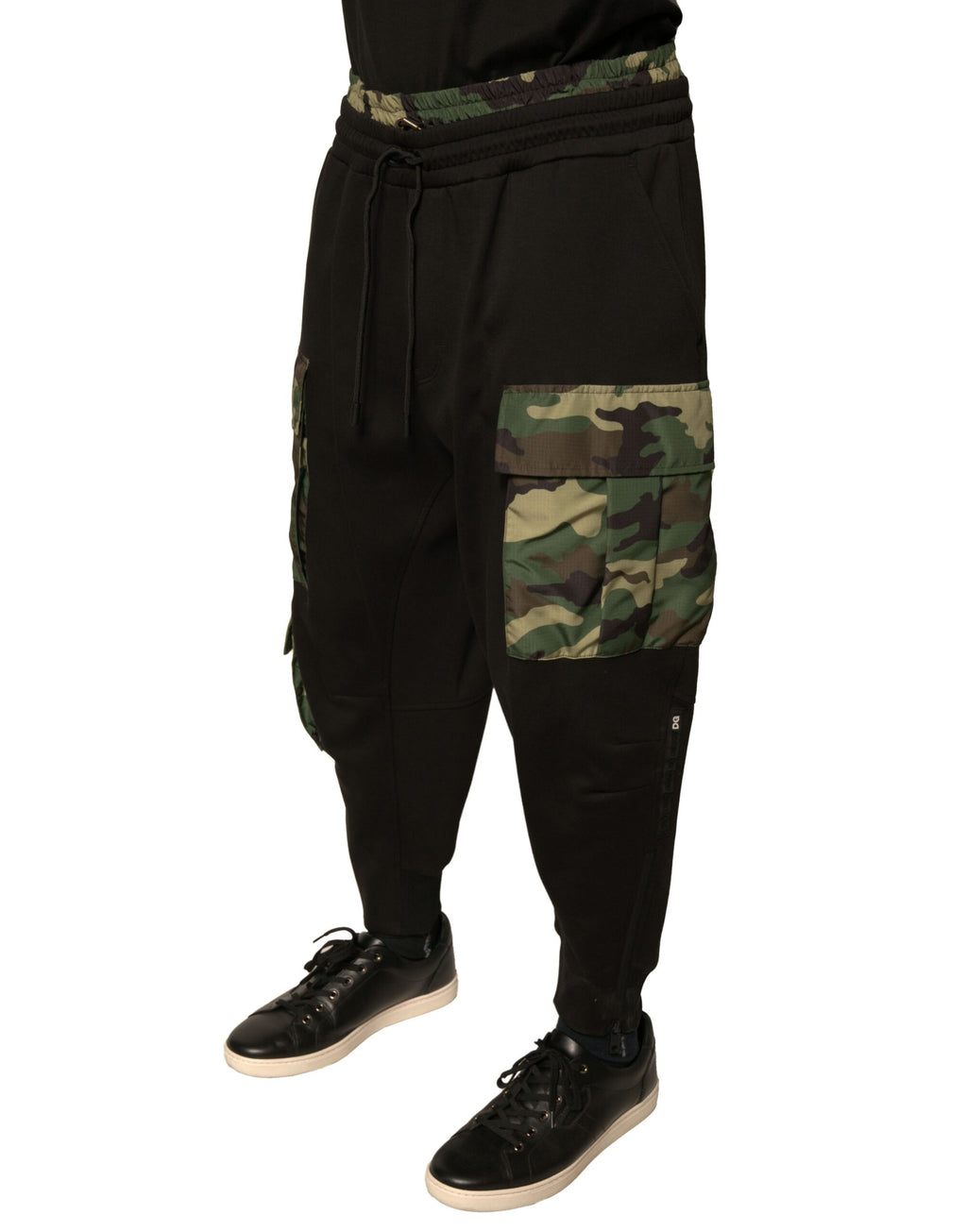 Pantalons cargo jogger en coton noir à camouflage de Dolce & Gabbana, style décontracté et tendance.