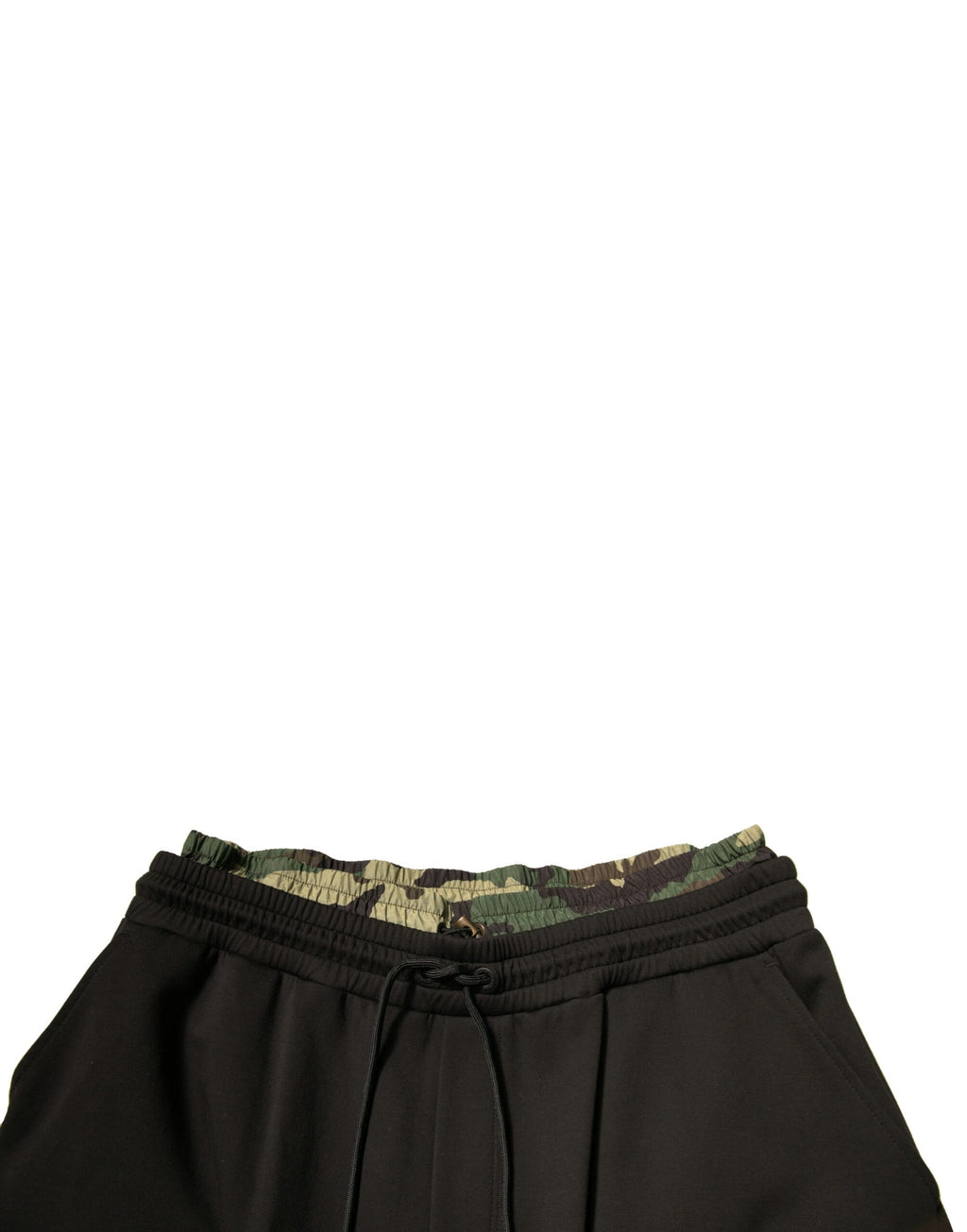 Pantalons joggers cargo en coton camouflage noir de Dolce & Gabbana, style décontracté et tendance.
