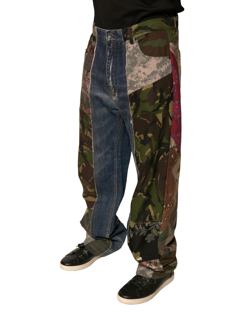 Jeans droits en denim coton patchwork bleu de Dolce & Gabbana, style décontracté et moderne.