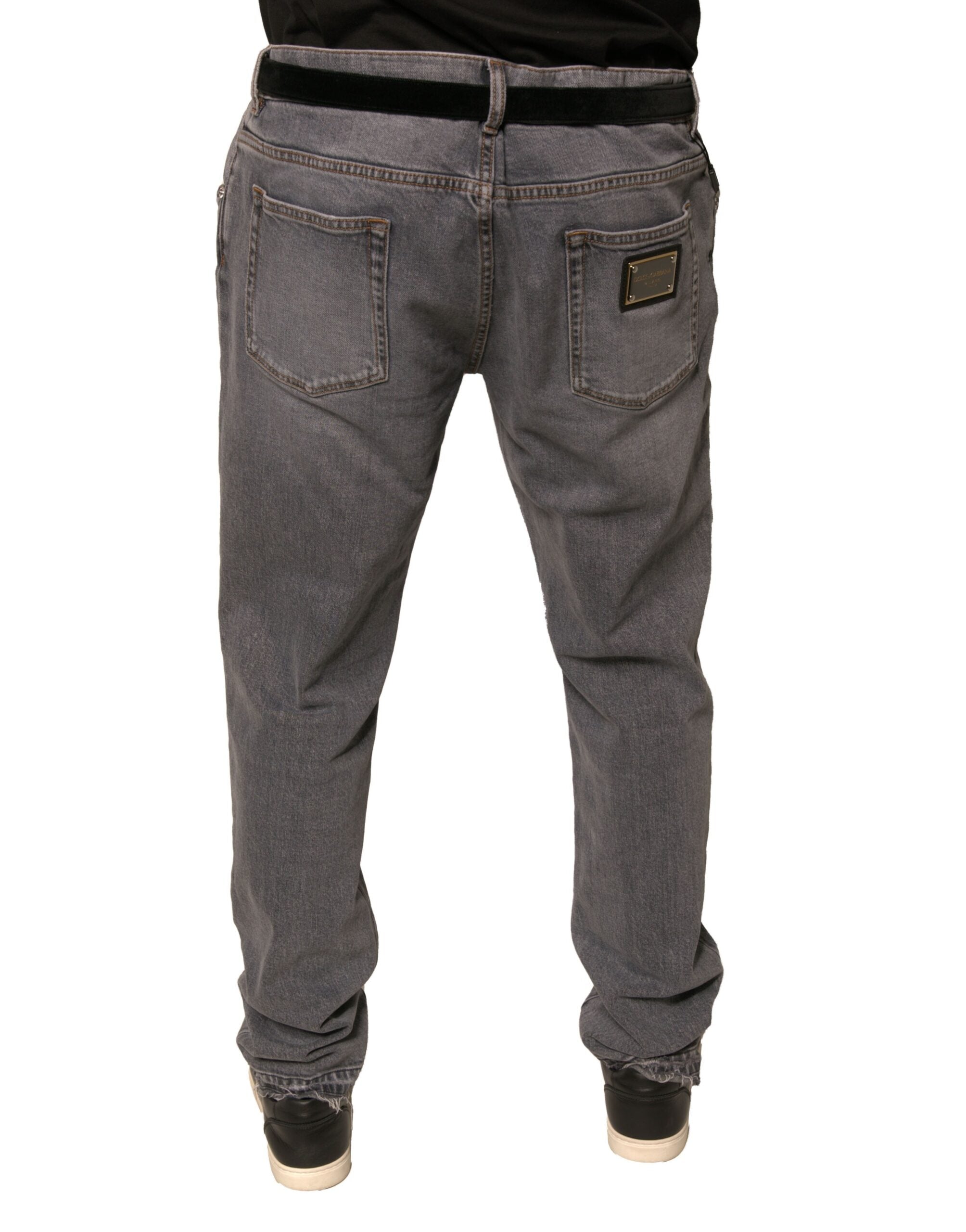 Jeans skinny en denim coton gris à logo Dolce & Gabbana, coupe ajustée et détails modernes.