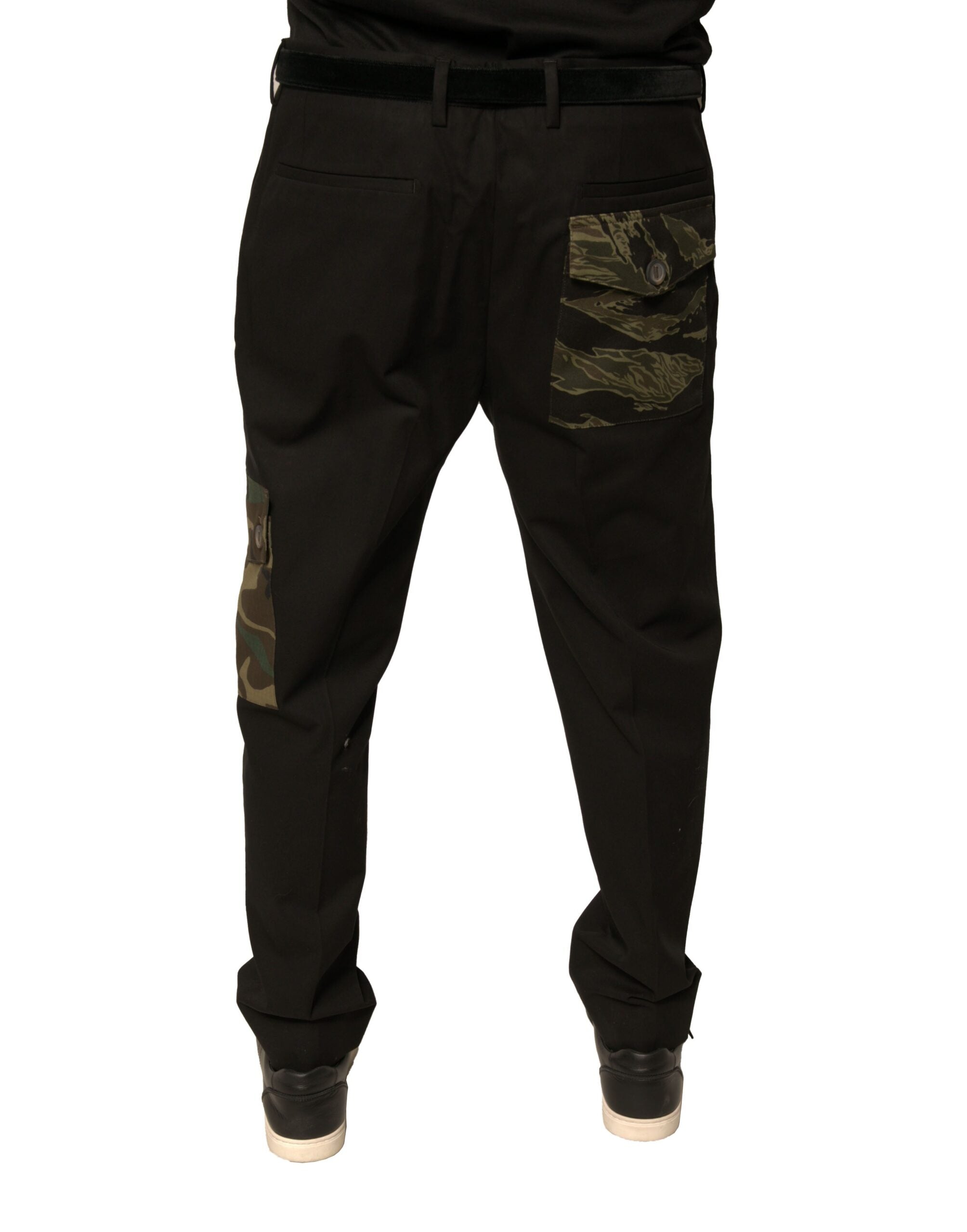 Pantalons cargo décontractés pour homme Dolce & Gabbana en coton noir, style casual et moderne.