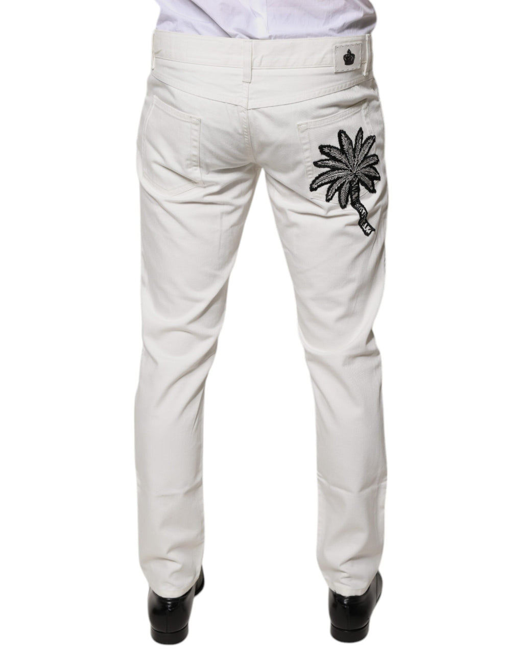 Jean skinny en denim blanc Dolce & Gabbana en coton, ajusté et moderne, visible sur l'image.