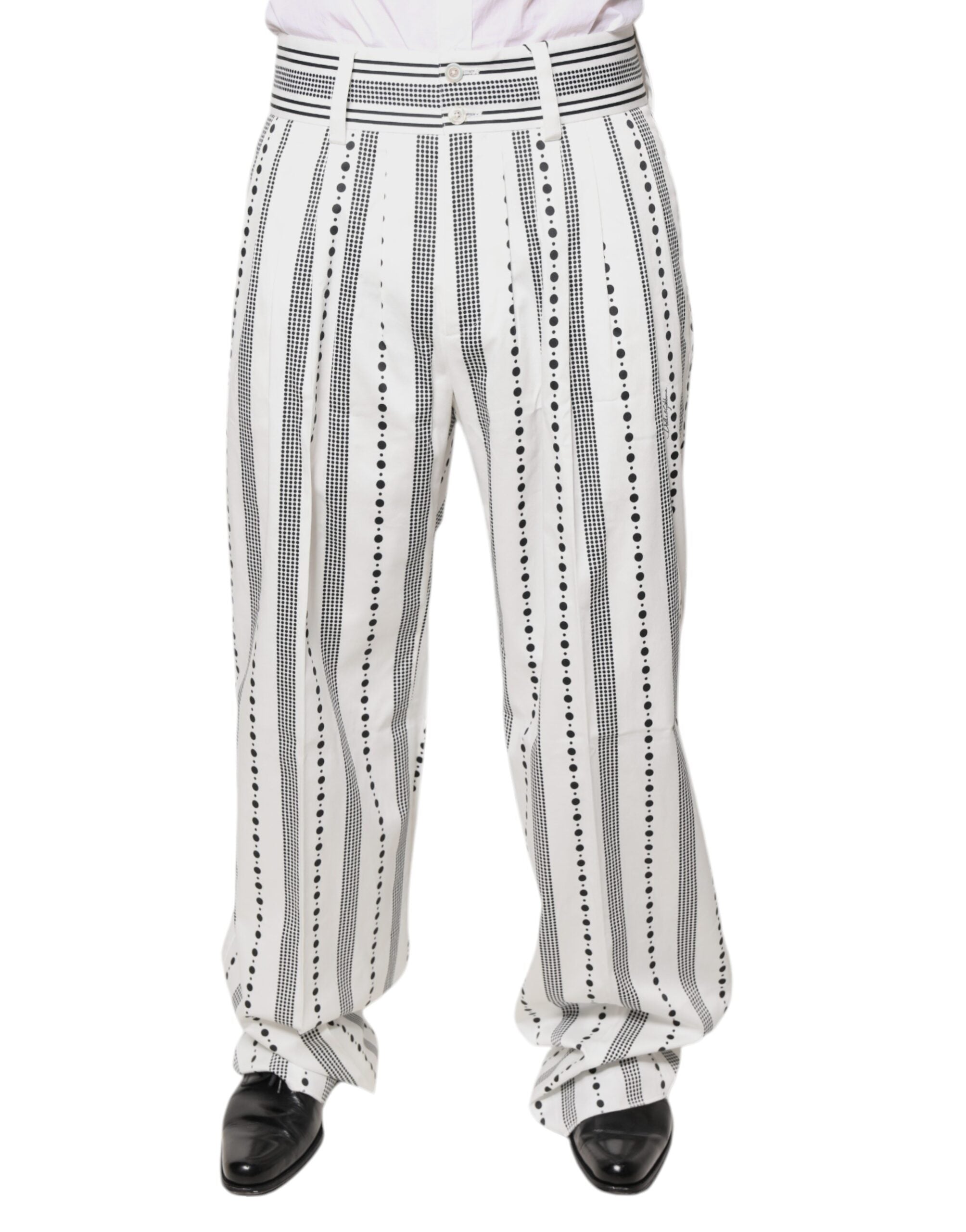 Pantalon blanc droit Dolce & Gabbana pour homme, pantalon formel élégant en tissu léger, vue de face.